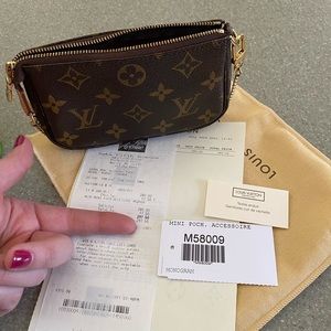 Louis Vuitton Mini Pochette